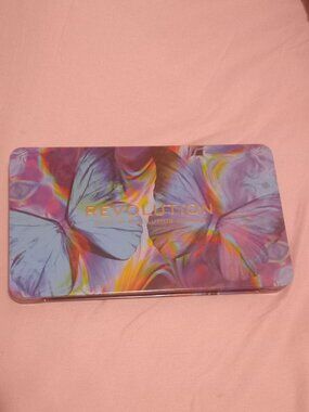 Makeup Revolution London Forever Flawless Palette BNWOT